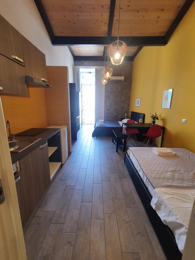 Emyjo Central B&B Νάπολη Εξωτερικό φωτογραφία